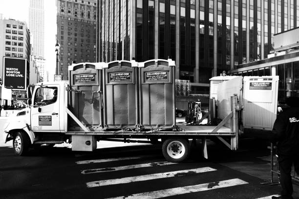 Best Luxury portable toilet rental  in York, AL